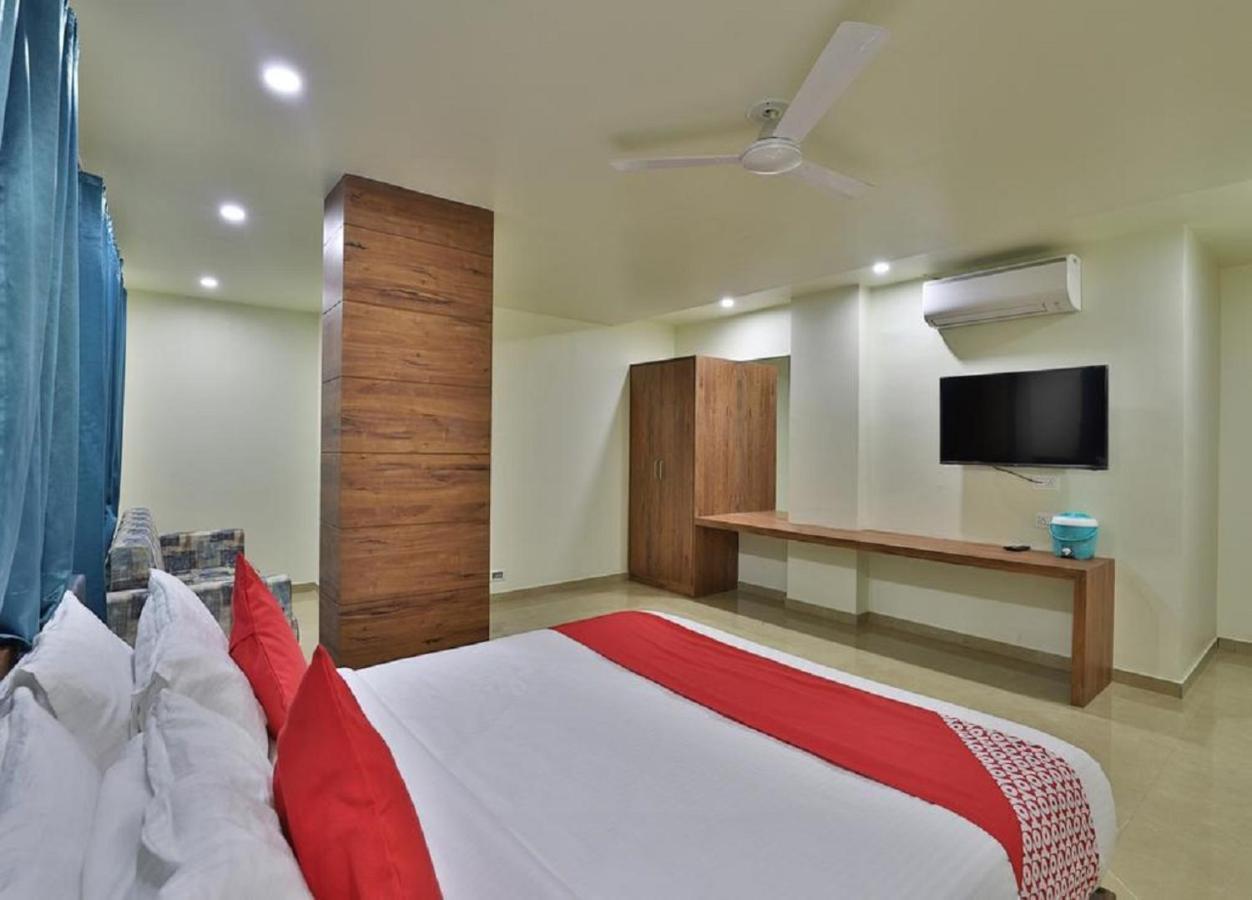 Hotel Kuber Dwārka Dış mekan fotoğraf