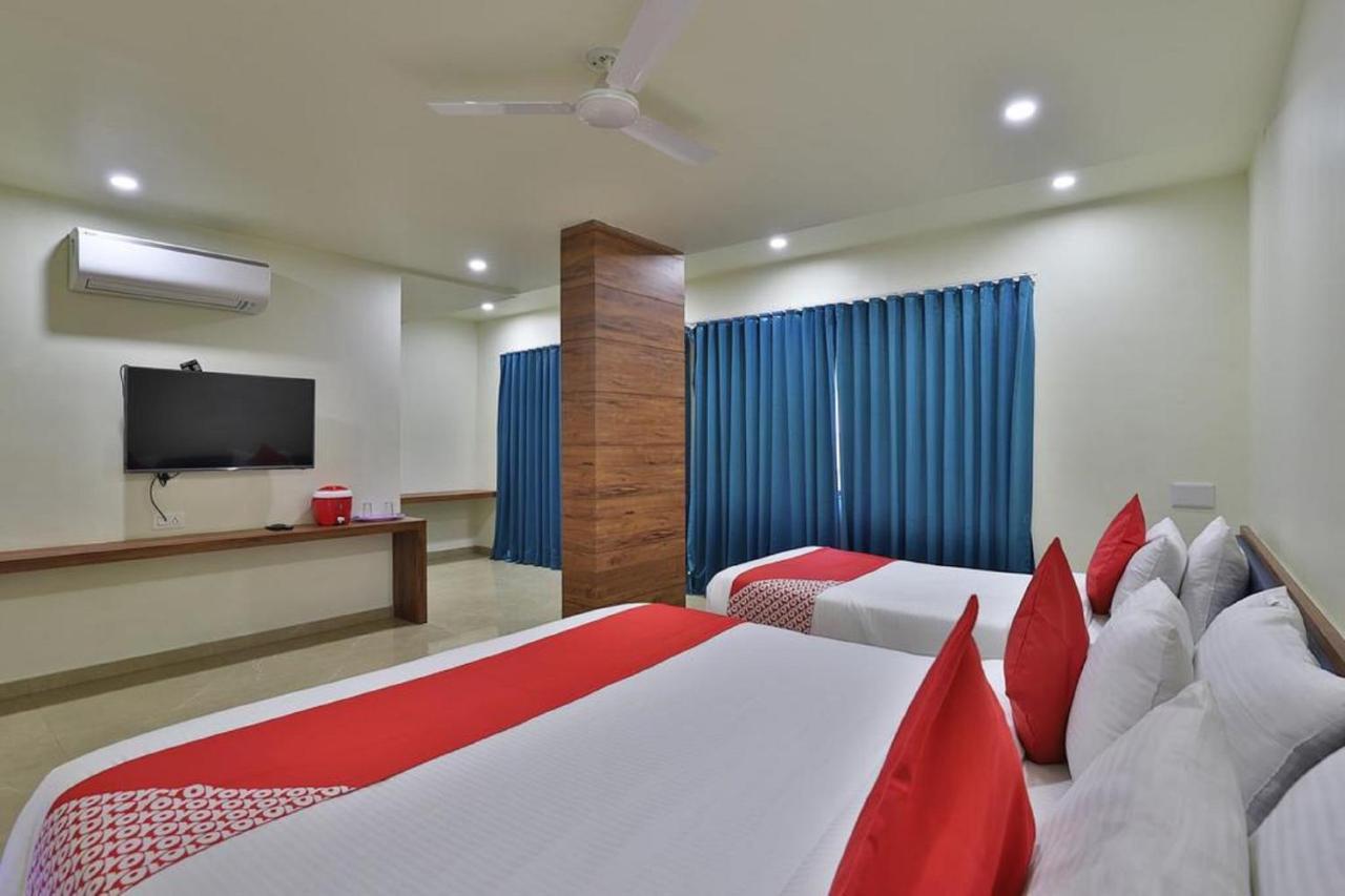 Hotel Kuber Dwārka Dış mekan fotoğraf