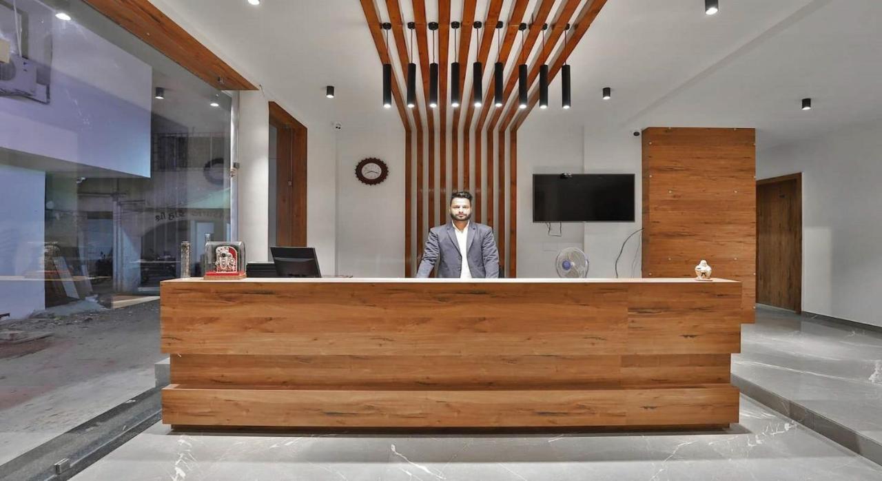 Hotel Kuber Dwārka Dış mekan fotoğraf