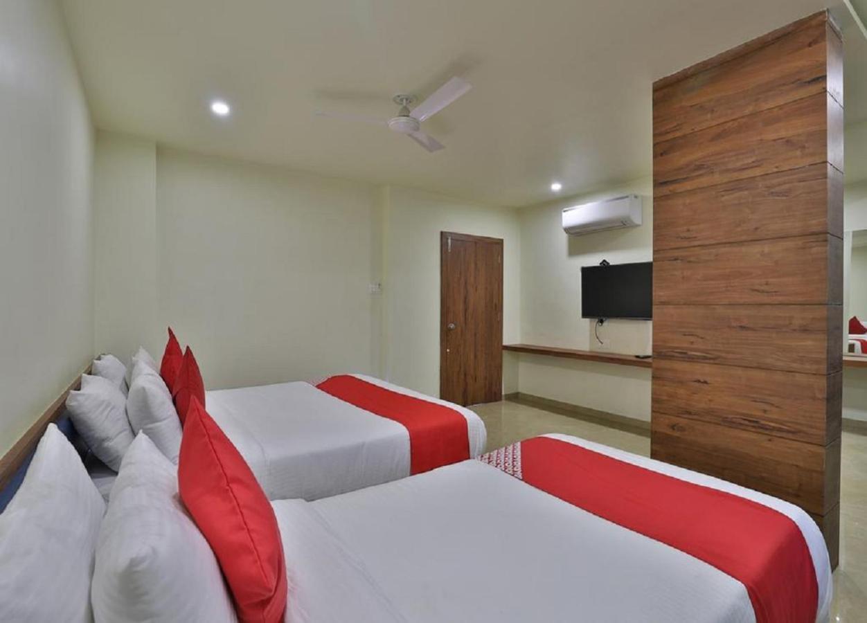 Hotel Kuber Dwārka Dış mekan fotoğraf