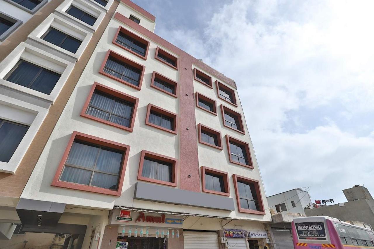 Hotel Kuber Dwārka Dış mekan fotoğraf